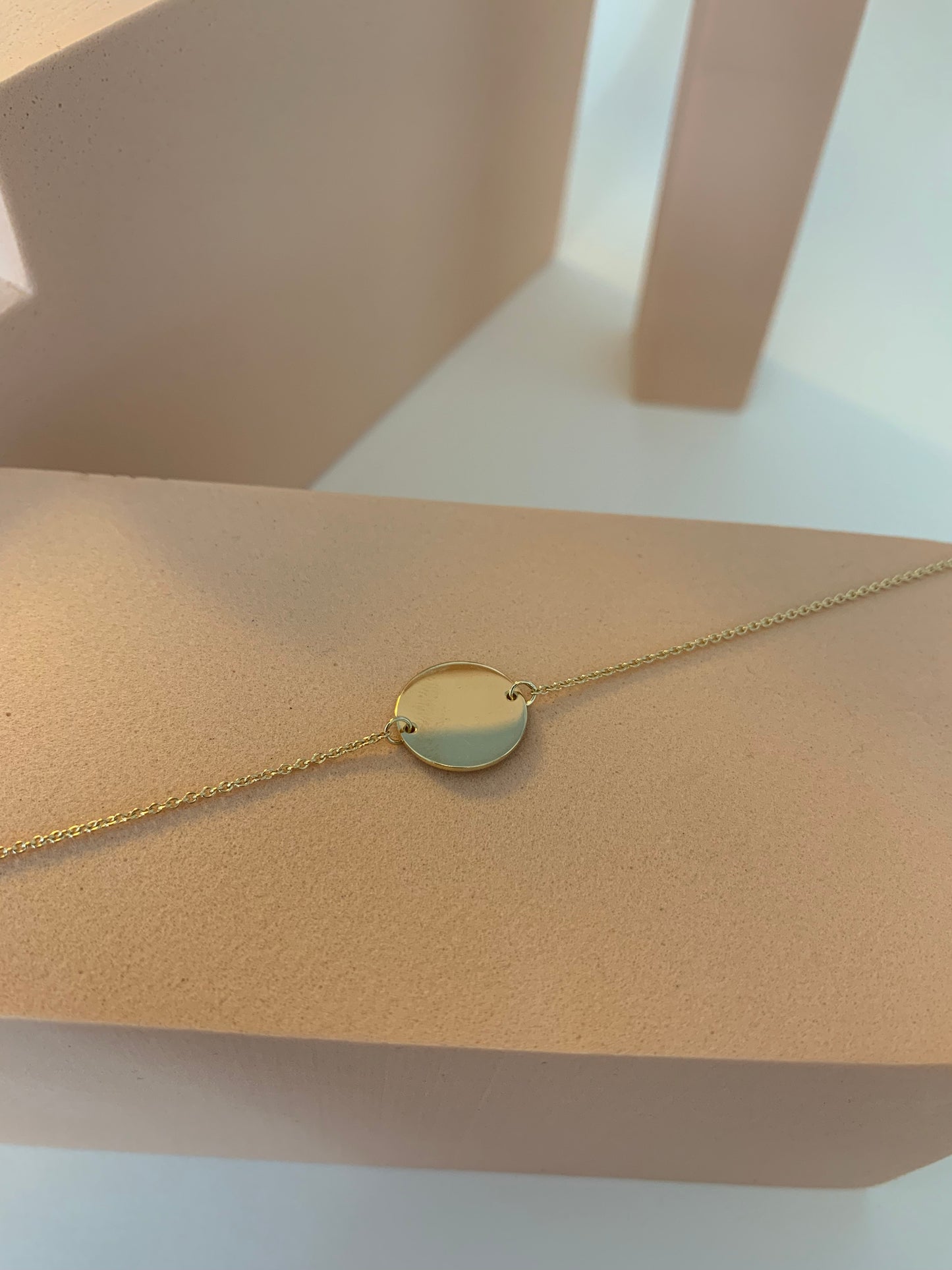 Gold Armband mit Gravur-Plättchen aus 585er Gelbgold