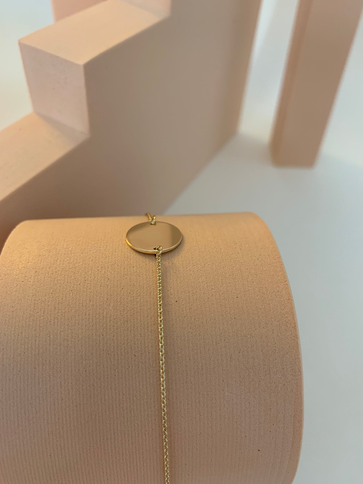 Gold Armband mit Gravur-Plättchen aus 585er Gelbgold