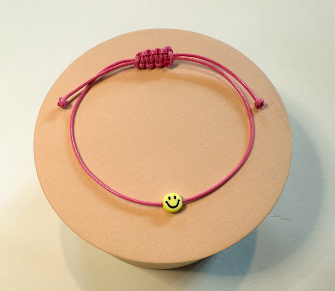 Pinkes Smiley Armband - Nylon & Perlen Armband