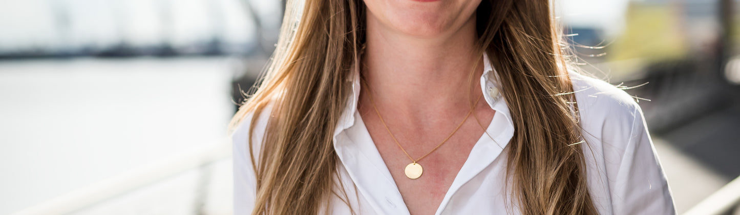 Gold Kette mit Gravur Plättchen Anhänger aus 585er Gelbgold